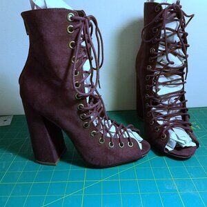 Liliana Open Front-Laced Anke Boots/Booties~Purple Synthetic Suede~7~Almost New